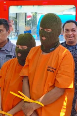 Sabu Hampir 15 Gram Masuk Bolsel, Pasutri Asal Desa Pintadia Dibekuk BNNP Sulut